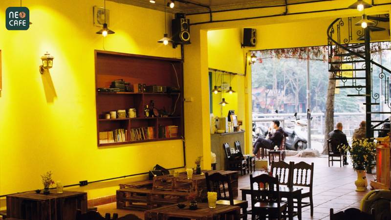 Gạt Tàn Coffee - quán cafe muối Hà Nội với không gian cực vintage