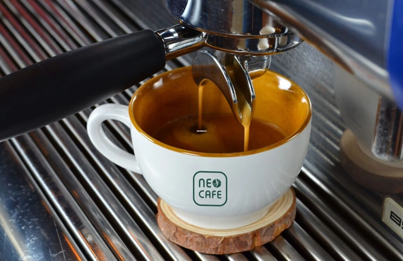 Neo Cafe sử dụng 100% hạt Arabica cao cấp xuyên suốt trong tất cả sản phẩm cà phê